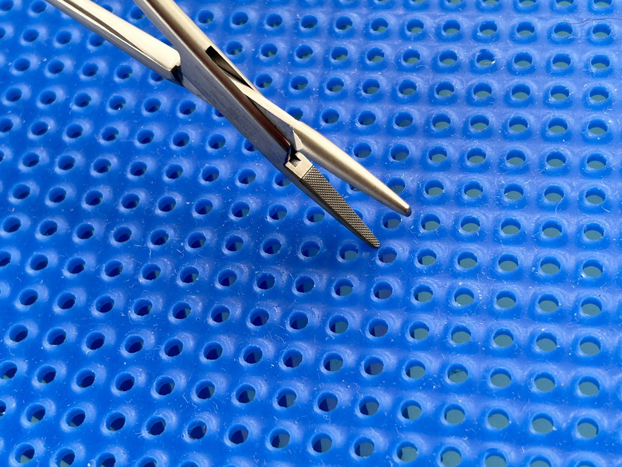 Symmetry Surgical 36-2001 Classic Plus Needle Holder; Crile-Wood; 7 in, TC