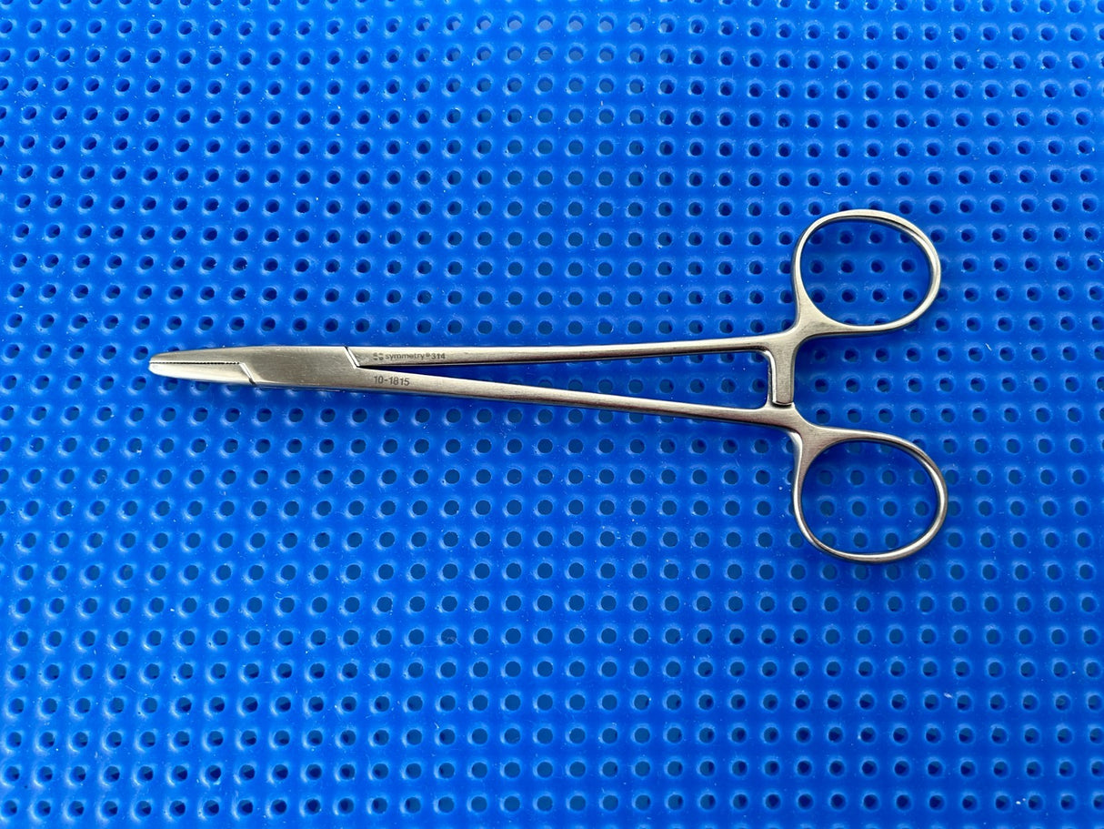 Symmetry Surgical 10-1815 Needle Holder; Mayo-Hegar; 6 2/3 in