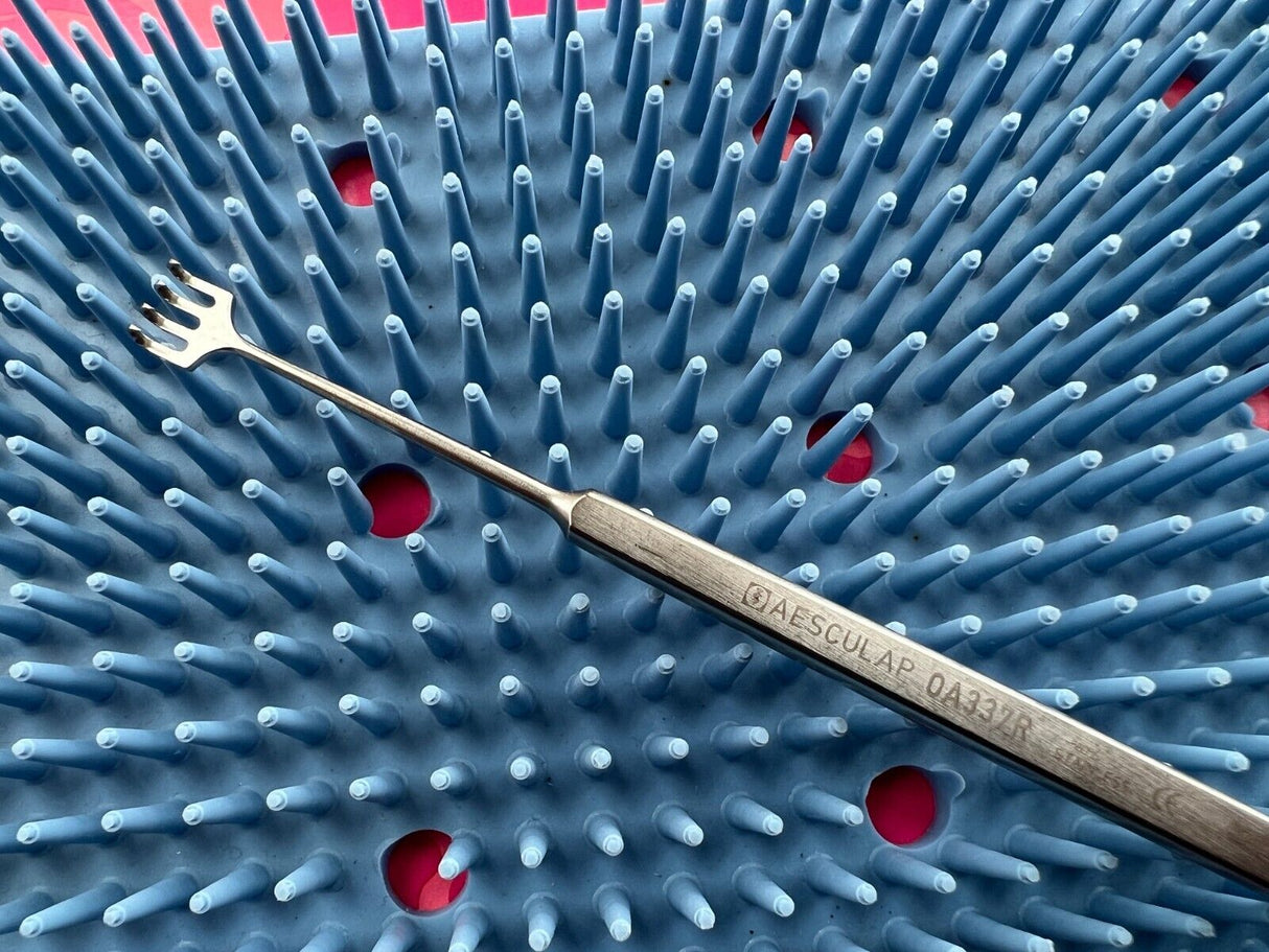 Aesculap Rollet Hook Retr, Sharp, 5 1/4", Tip Size: 2.5mm x 7.0mm OA337R