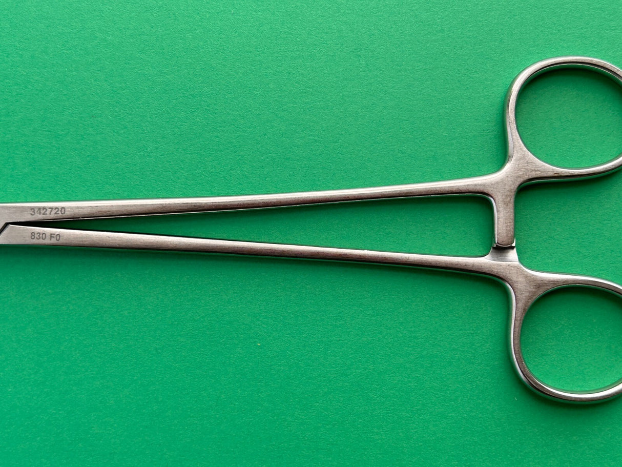 Pilling Surgical 10 "Allis Tissue Forcep