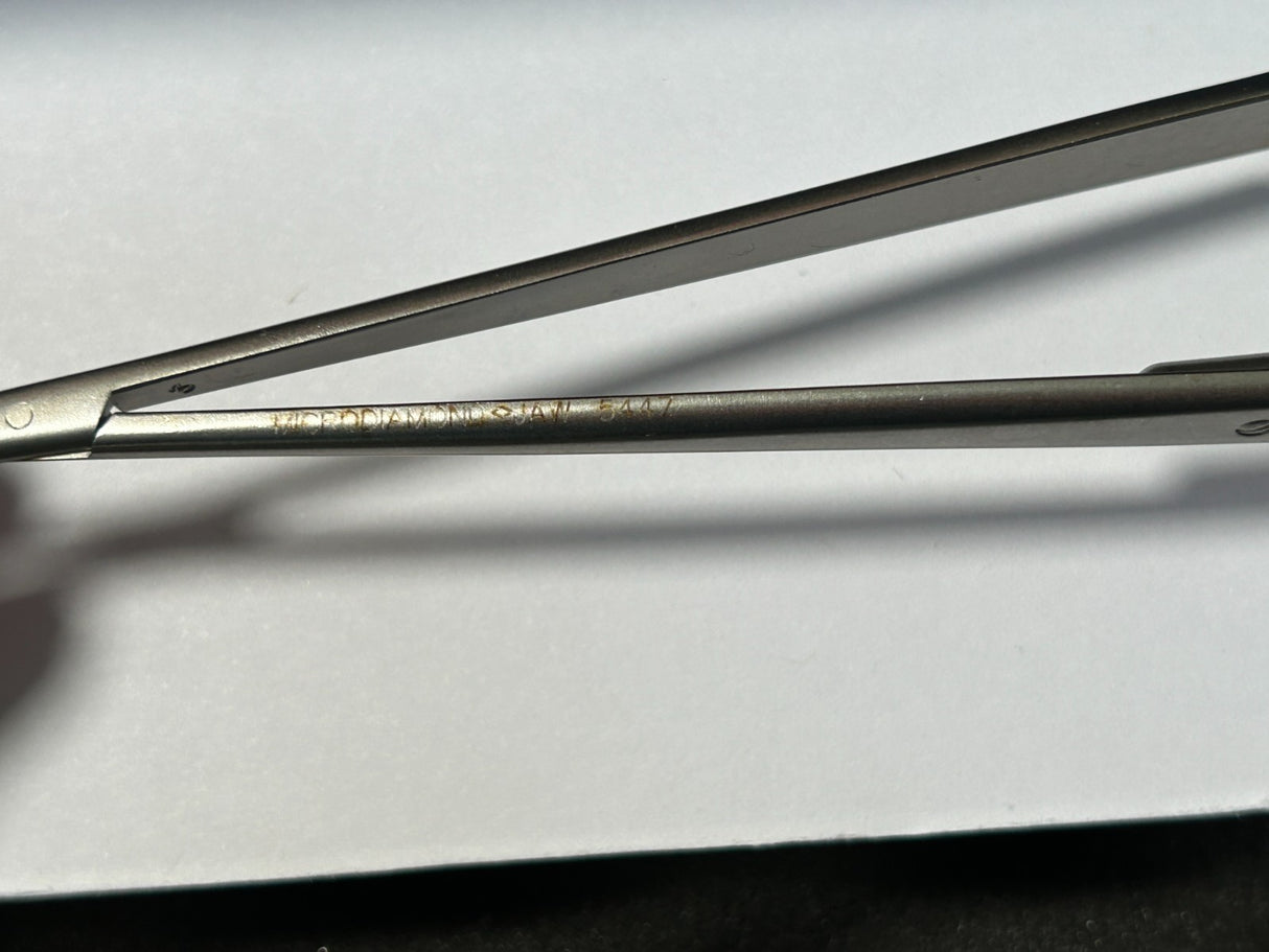 Snowden-Pencer 5447 Micro Diamond-Jaw Castroviejo Needle Holder w/Lock, 8-1/2"