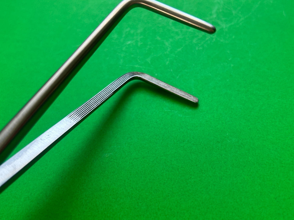 Codman 19-8147 Mixter Thoracic Clamp Forceps 11"