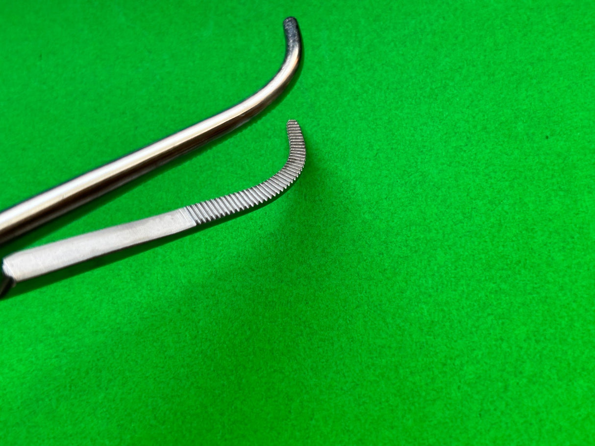 Codman 19-8145 Mixter Thoracic Clamp Forceps, Curved, Serrated, 9"