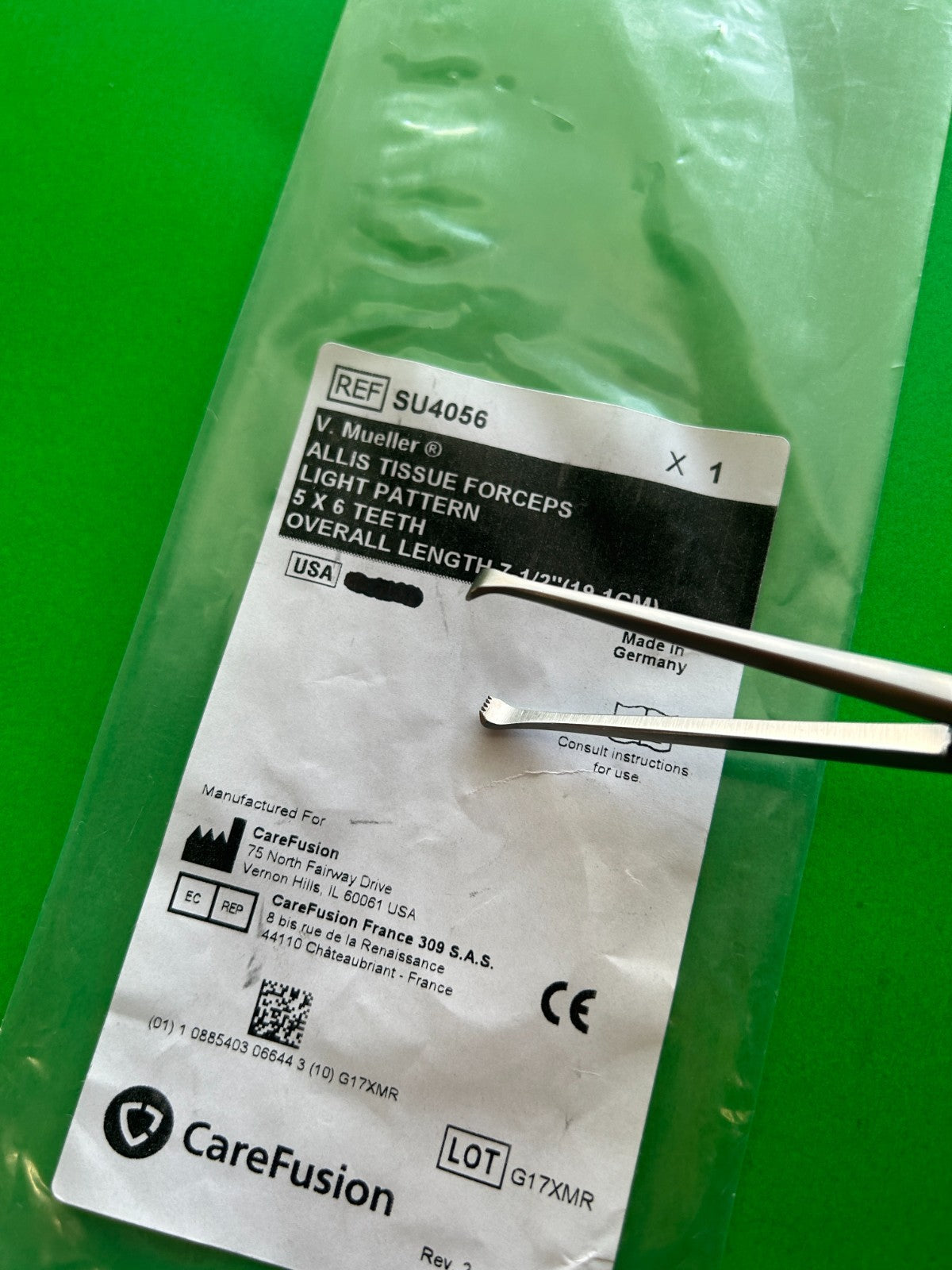 V.Mueller ALLIS TISSUE FORCEPS LIGHT TISSUE PATTERN 5x6 TEETH 7-1/2''