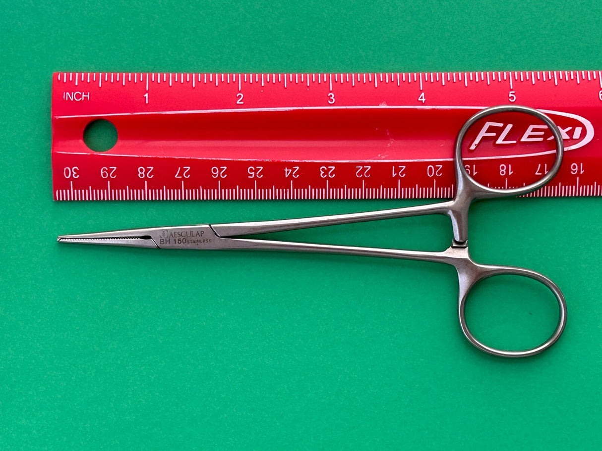 Aesculap Surgical Hemostatic Clamp, Straight 1x2 Teeth, 5-1/2", Serrated