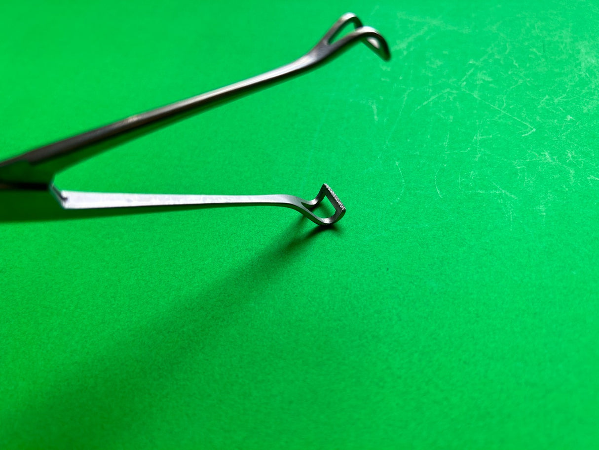 Codman 33-7025 Babock Classic Tissue Forceps 7-3/4''