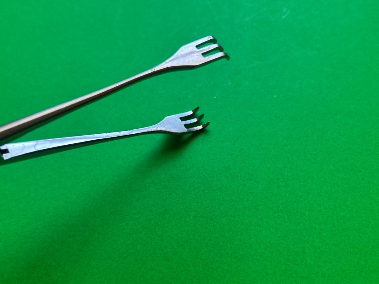 Codman 30-5604 Tissue Forceps 7½″