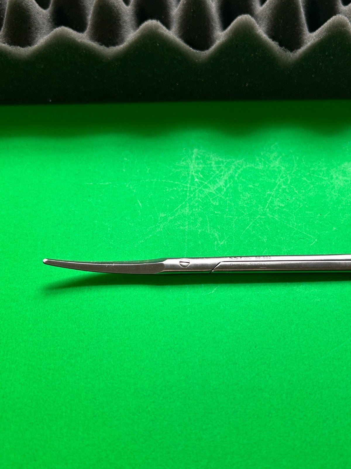 SSI Ultra 32-992 Curved Metzenbaum Scissors