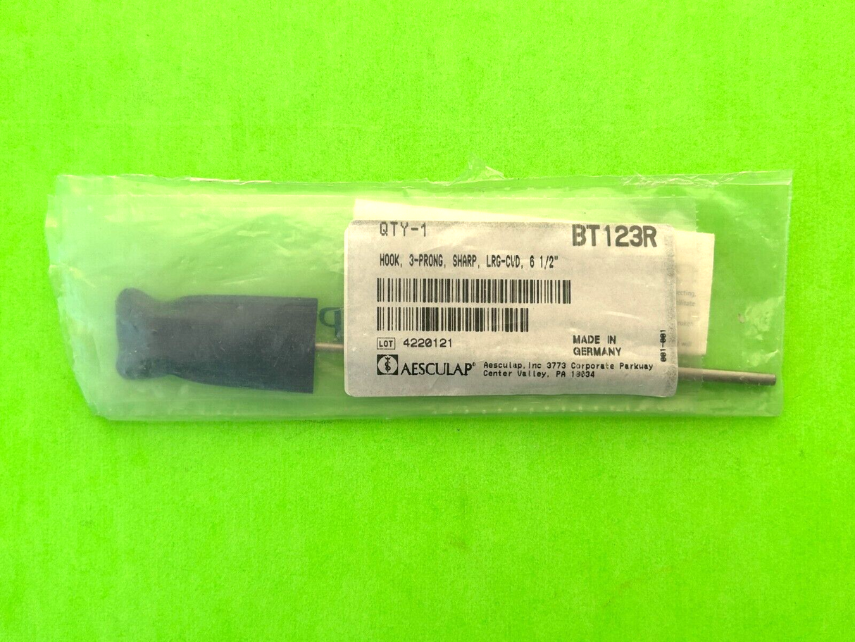Aesculap Surgical 6-1/2" 3-Prong Hook, Sharp