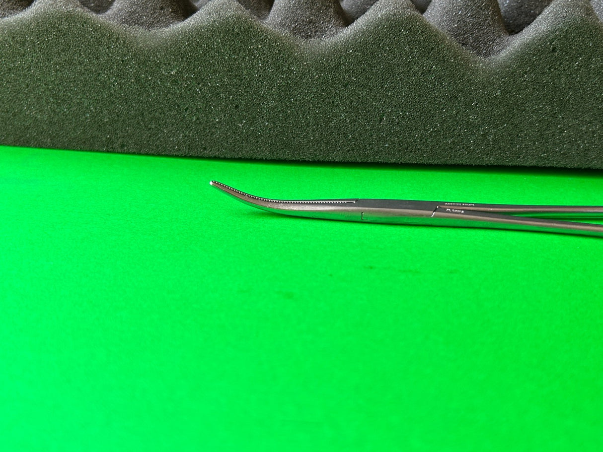 Codman 34-4041 Crile Curved 6-1⁄4" Classic