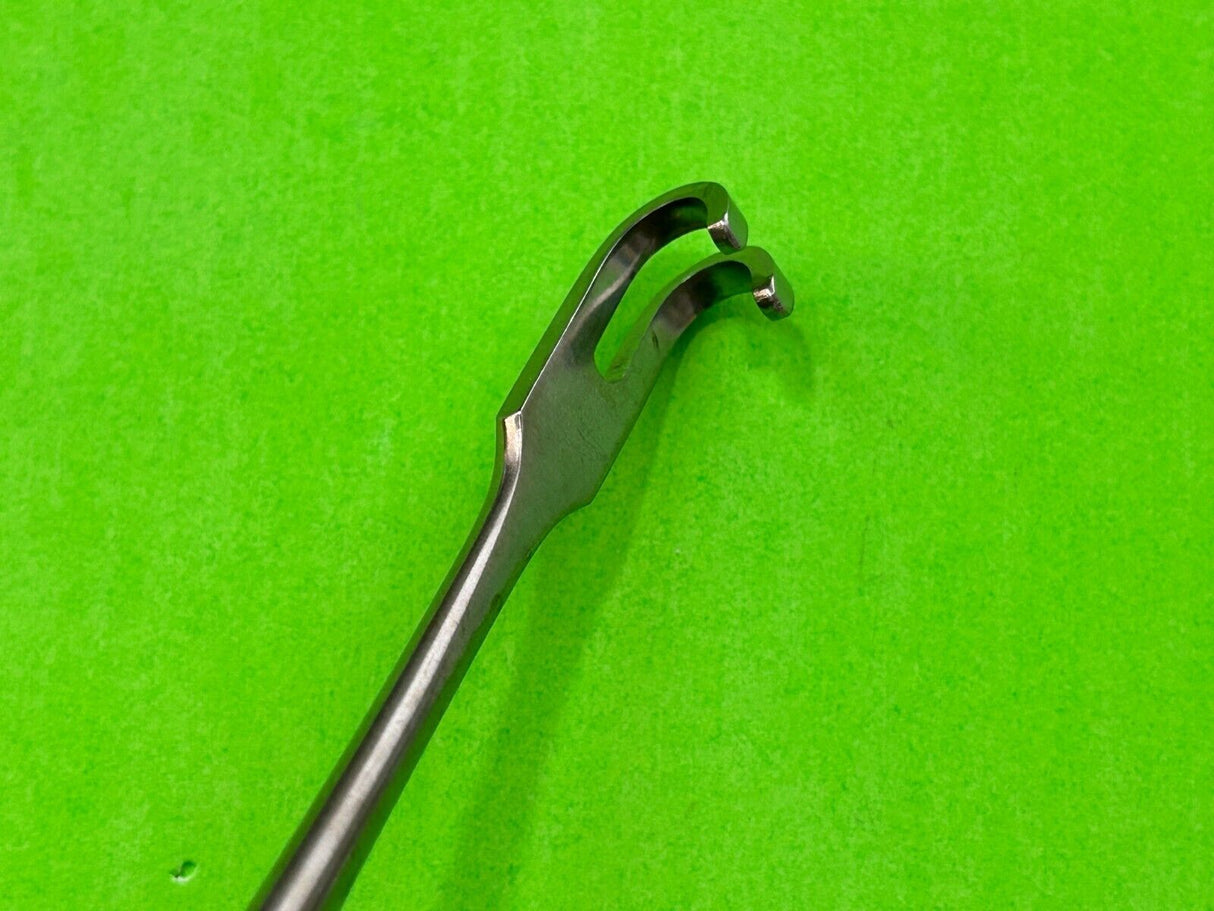 Miltex Surgical 8-1/2" Volkman Retractor, 2 prongs