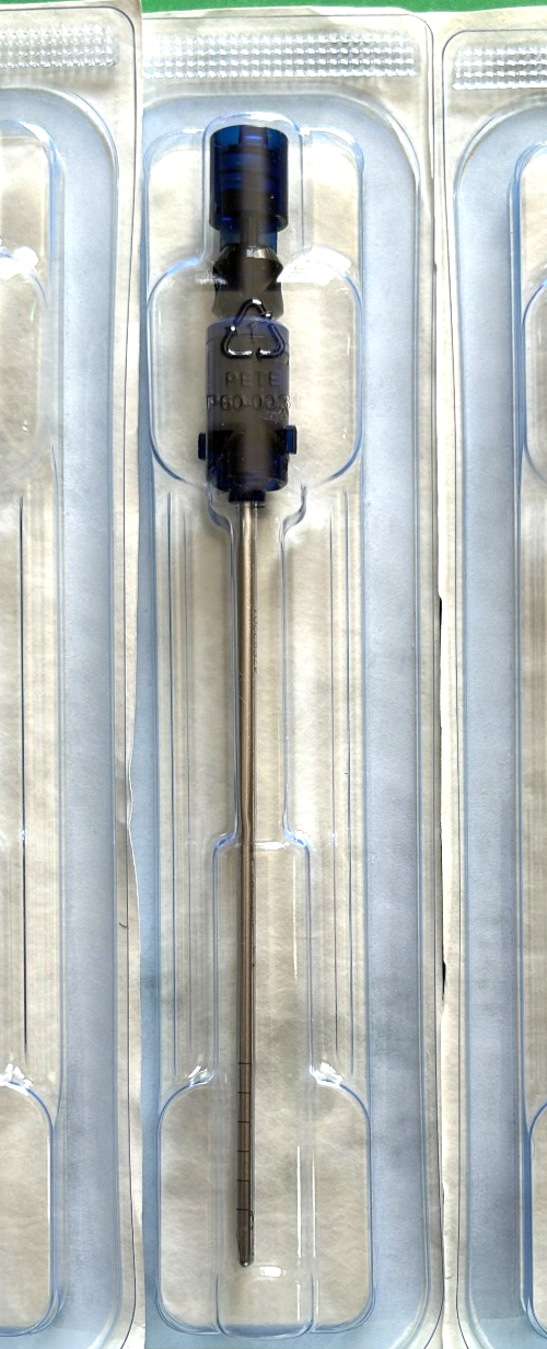 Arthrex Shaver Blades Dissector, 3.5 mm x 13 cm IN DATE