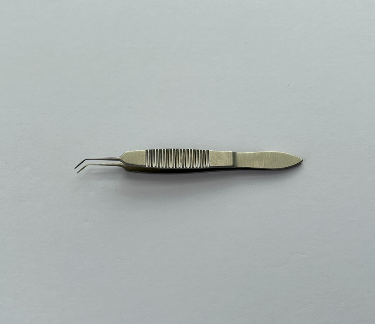 Karl Storz E1815A Tying Forceps, Angled, 82mm