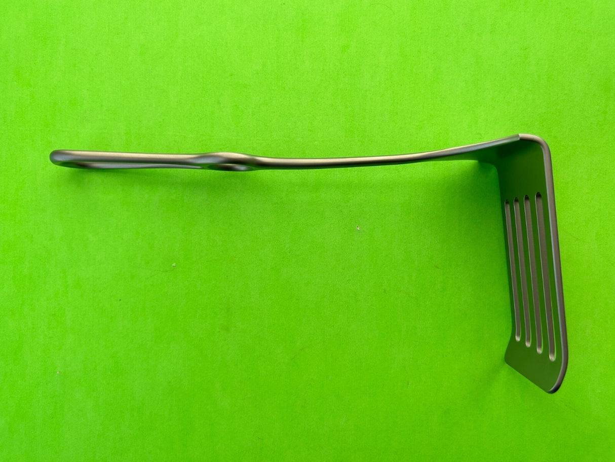 Aesculap Surgical 10" Coryllos Retractor 115x65mm