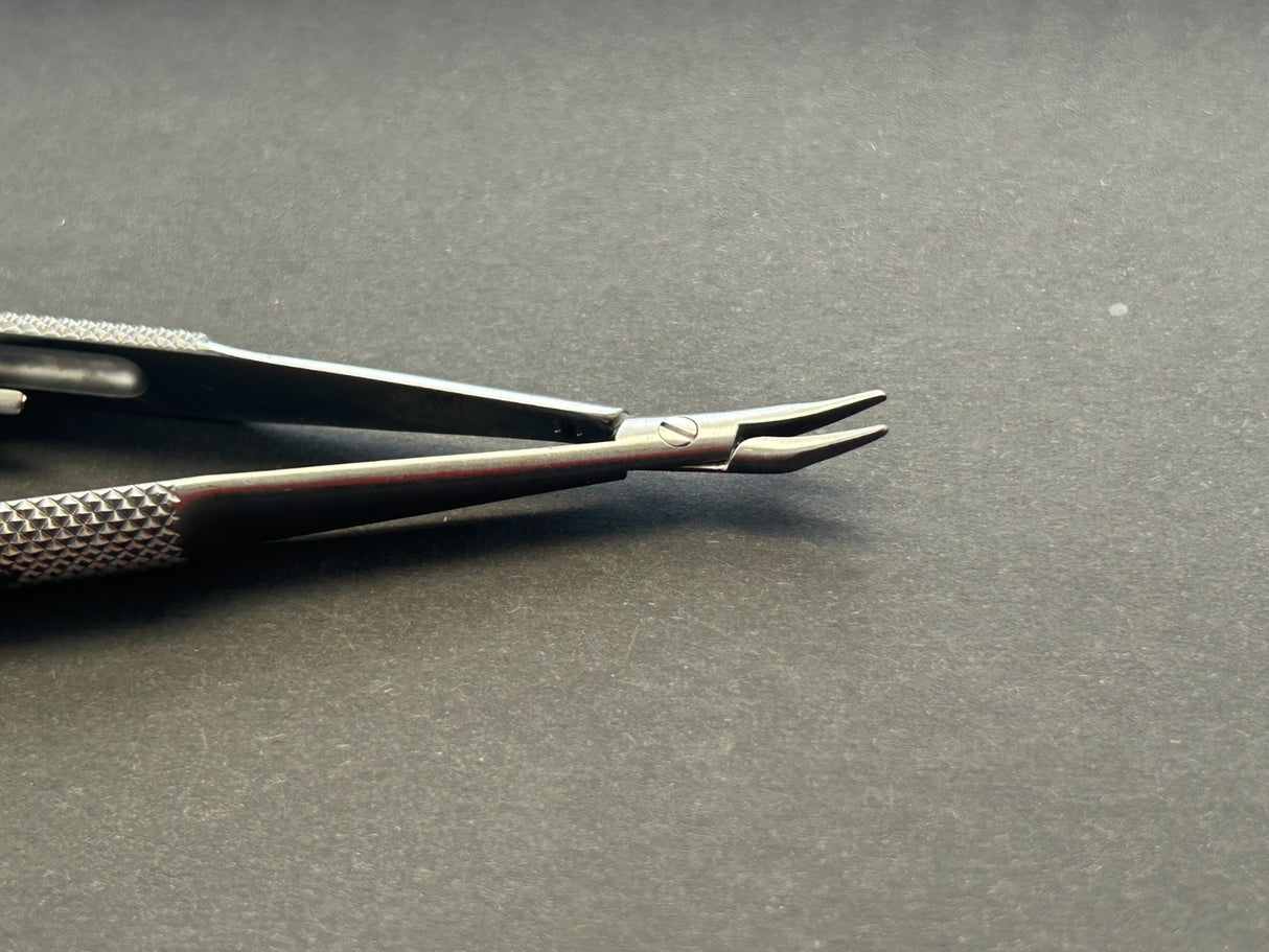 Pilling 424180 Barraquer Needle Holder, Delicate, Curved, w/ Lock, Smooth