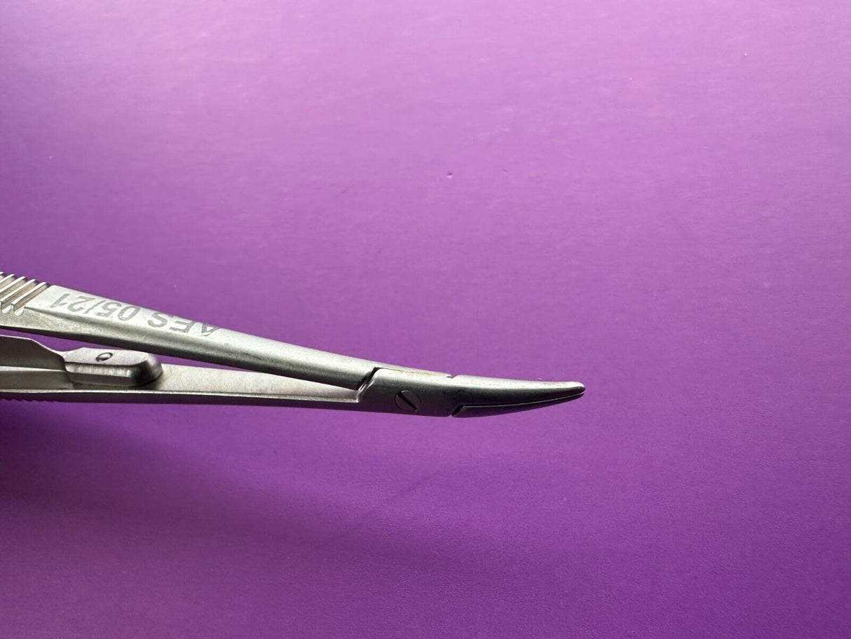 Karl Storz E3848 Castroviejo Needle Holder 11mm Curved Medium Locking