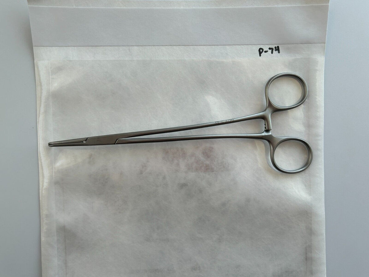 Aesculap MIXTER (MEEKER) Right Angle Forceps, 7 in, MD570R