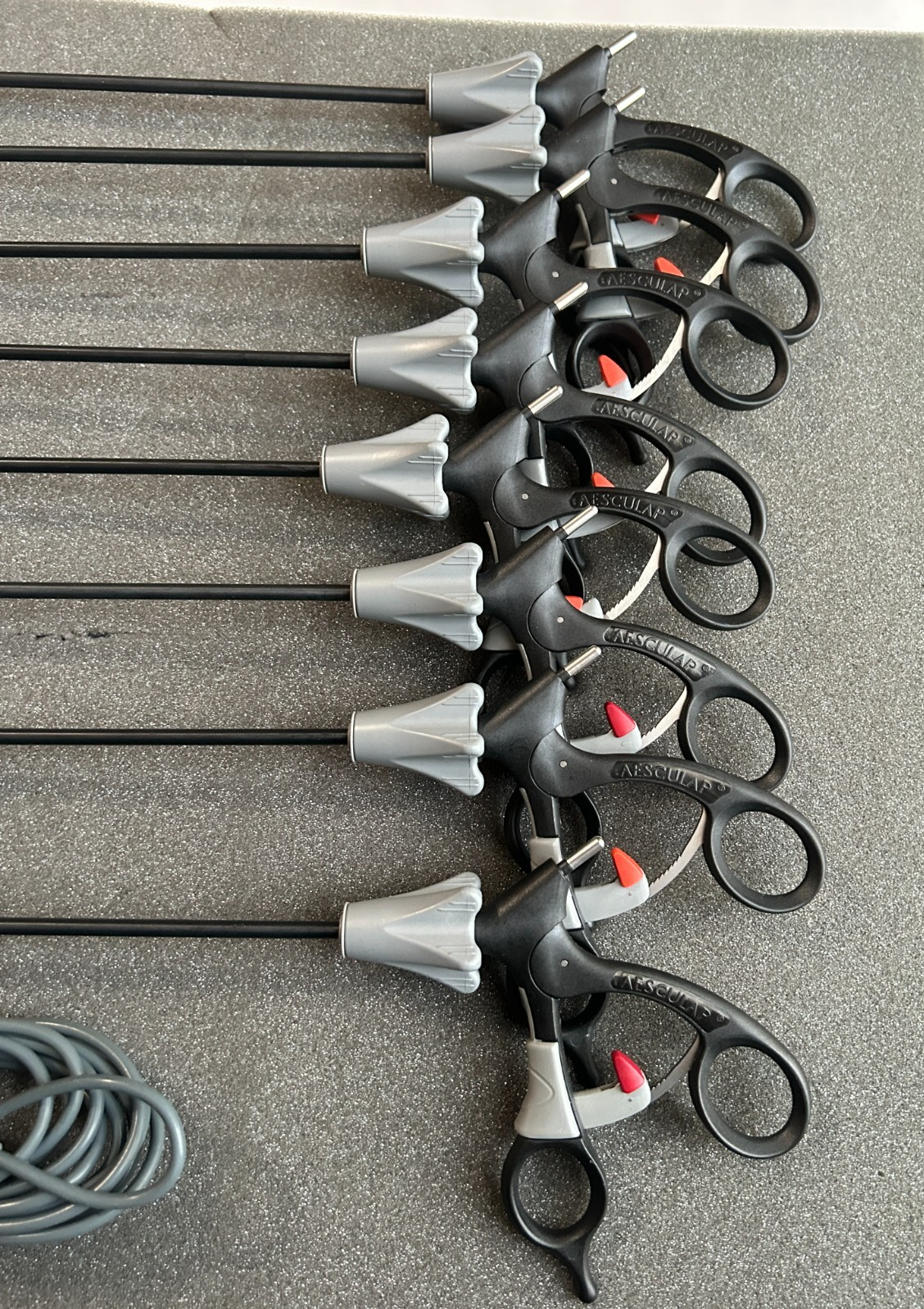 Aesculap 5mmx31cm Autoclavable QuickSnap Laparoscopy Set of 8 w Karl Storz Cord