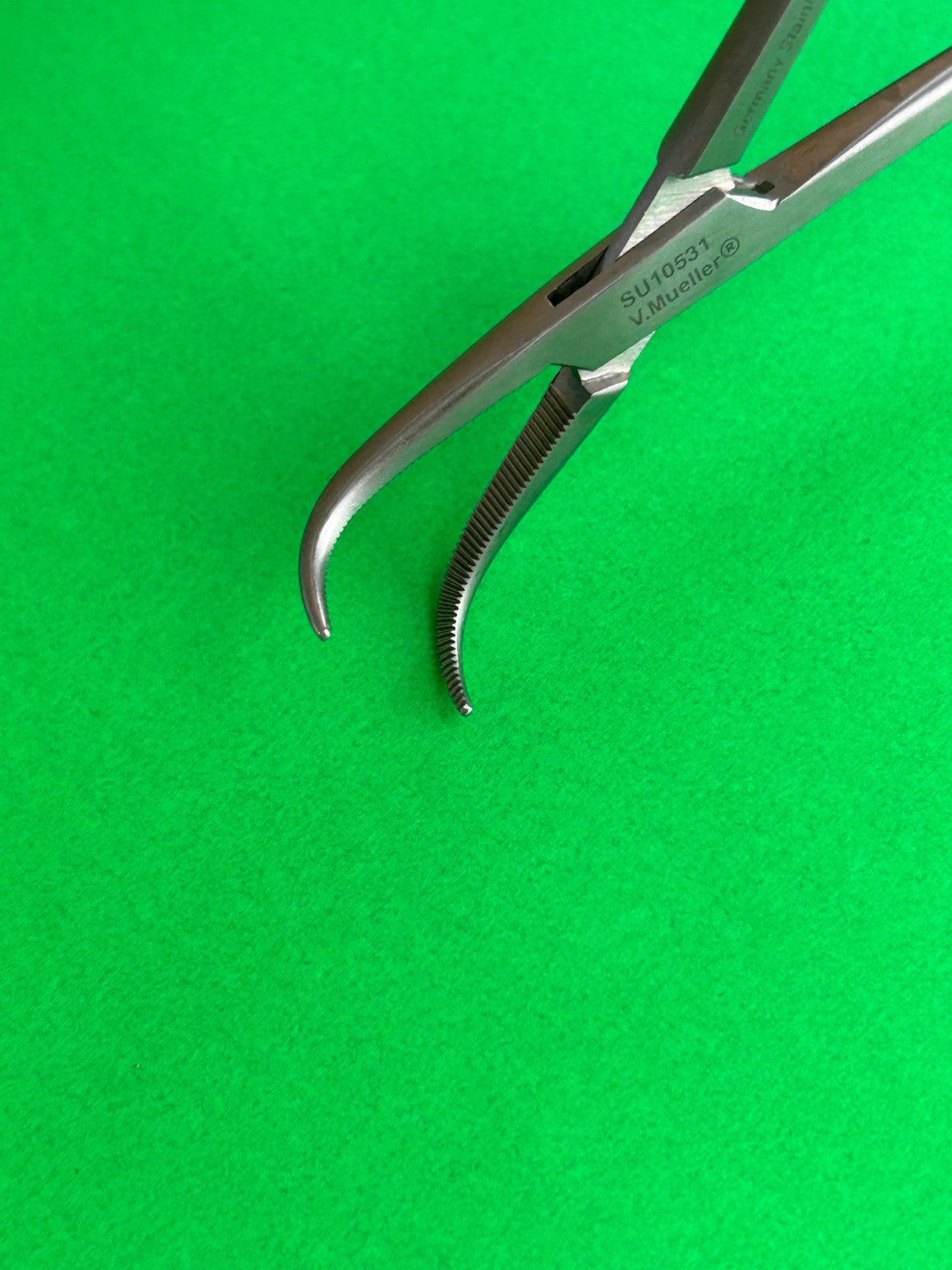 V. Mueller SU10531 Gemini Artery Forceps 7"