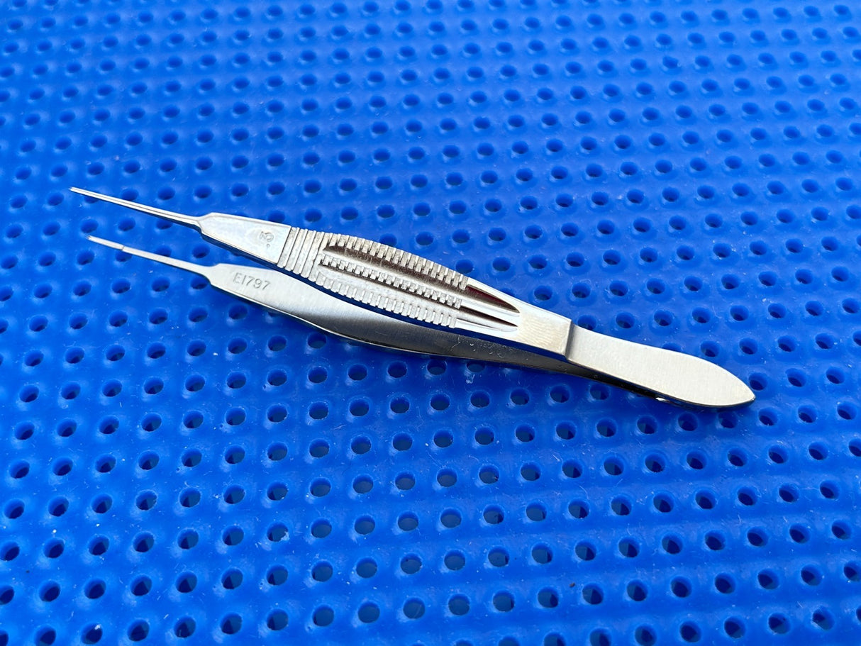 Karl STORZ Surgical E1797 Castroviejo Suturing Forceps 0.3mm x 4.25"