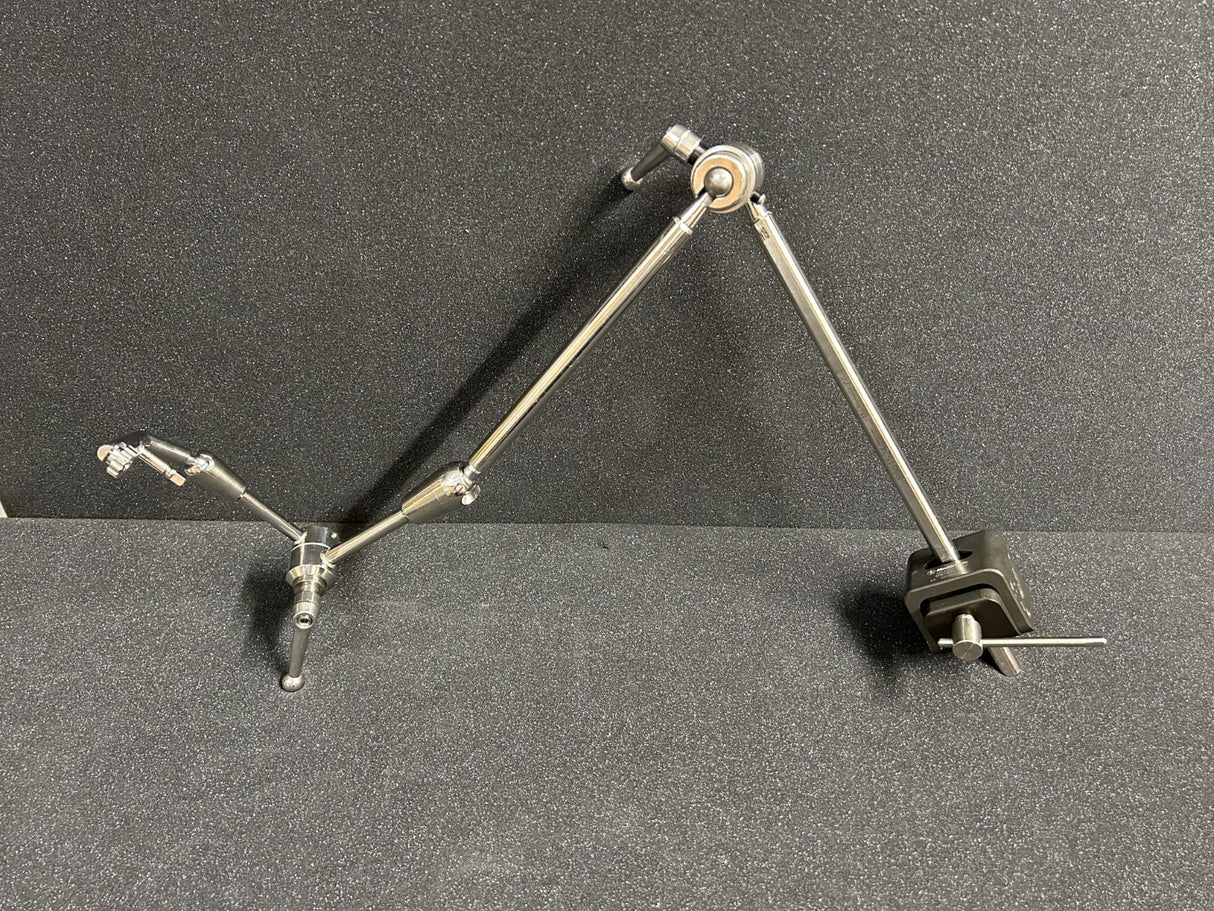 Medtronic 9561524 Table Mounted Retractor Arm with 9561523 Automated Rail Clamp
