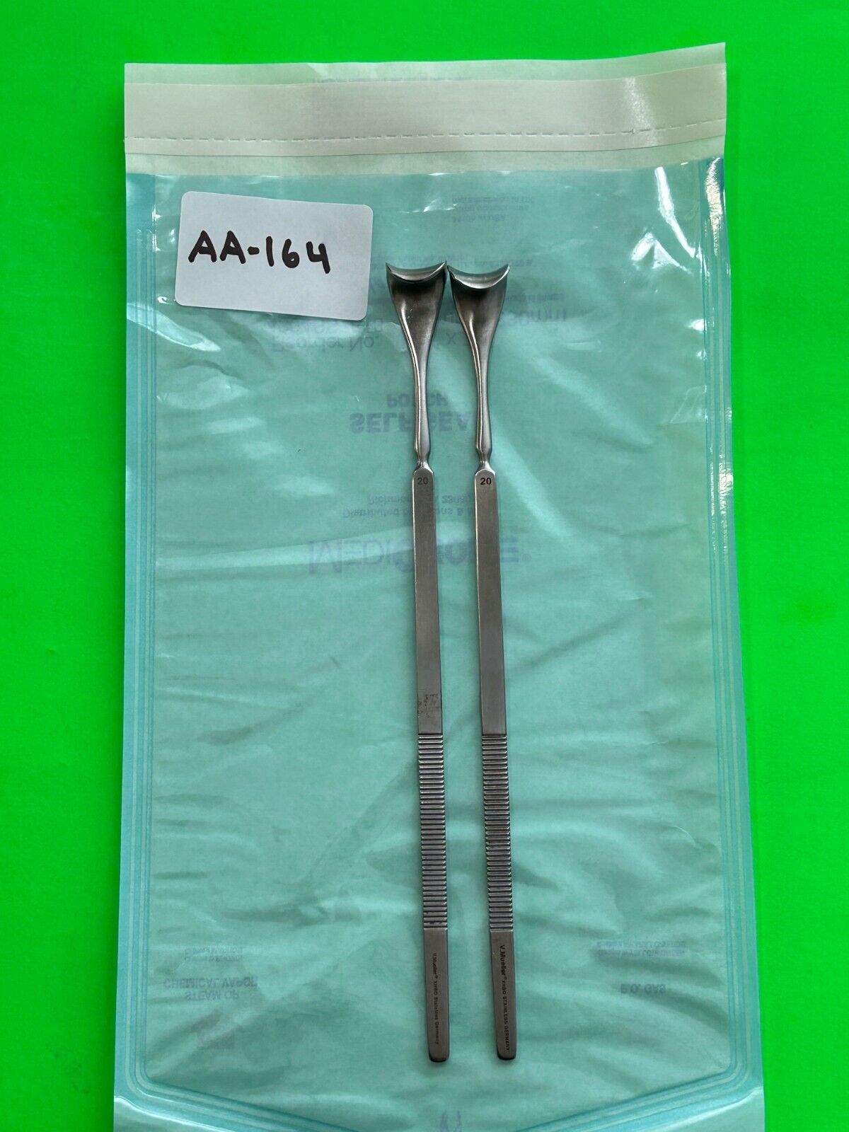 V.Mueller Surgical SU3732 Vein Retractor, 24cm