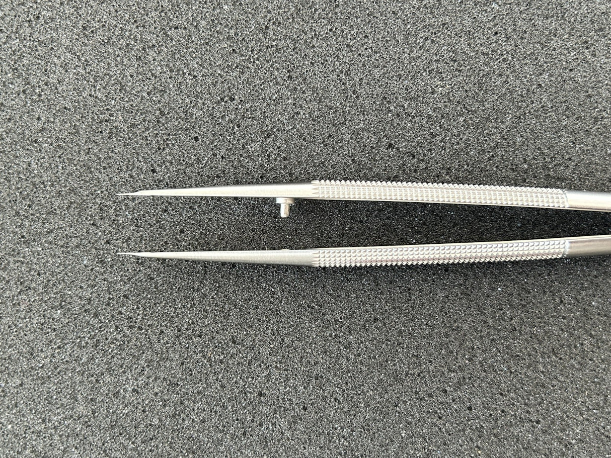 ASSI 22702 Classic Forceps, 15cm, Round Handle 8mm diameter 0.2mm Tip