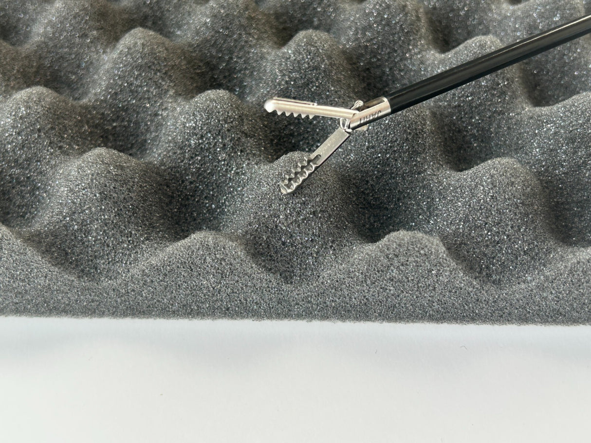 Jarit Surgical Roto-Lok 5mm x 37cm Fenestrated Jaws Grasping Forceps