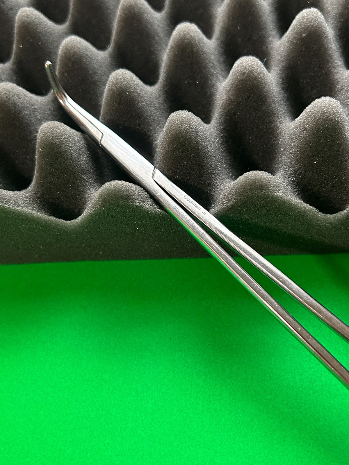 Codman 30-4701 Meeker Dressing Forceps 10-3/4"