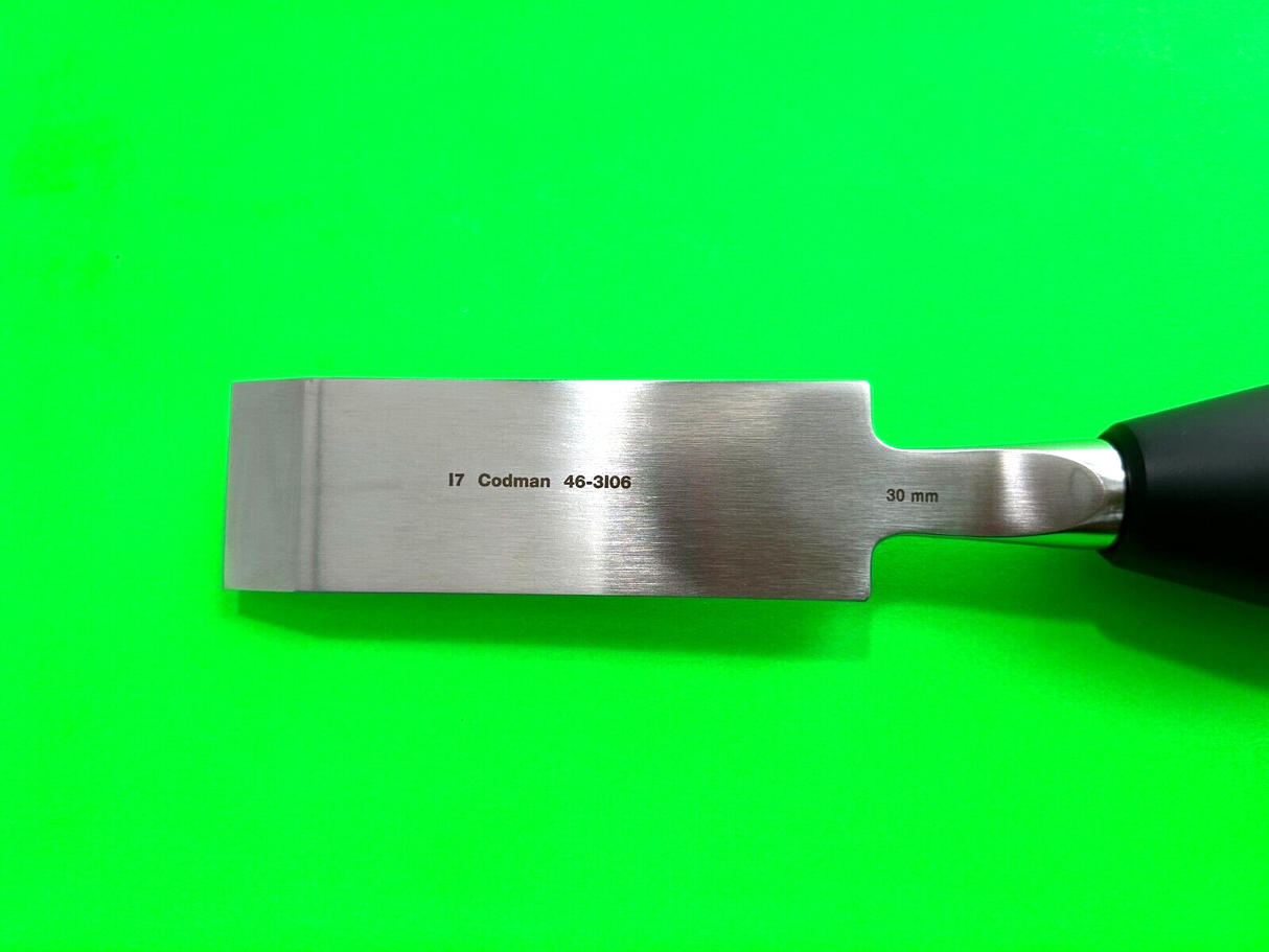 Codman Surgical 46-3106 Magnum Chisel Straight 30mm Tip **Excellent**