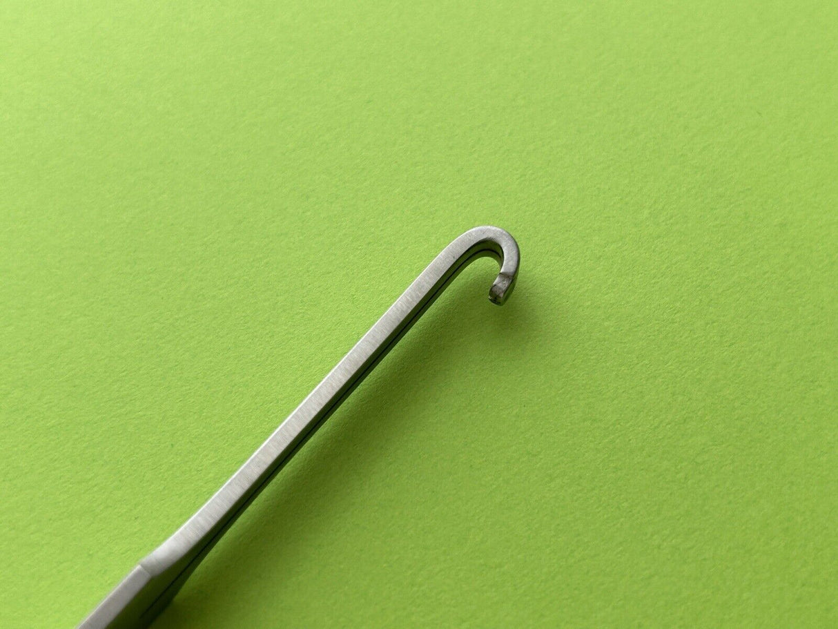 XOMED Double-Ended 3.5mm Cottle Knife Guide and 10mm wide Retractor