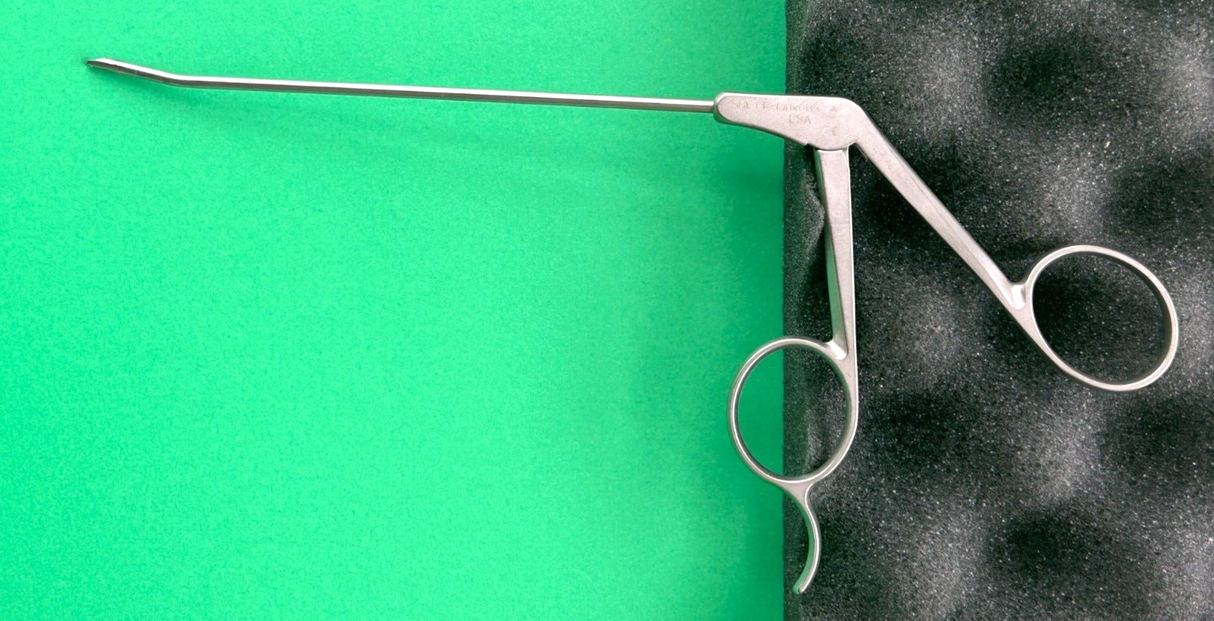 Conmed Linvatec Surgical SHUTT Concept Arthroscopy Forceps, 15° Up, 2.75x130mm