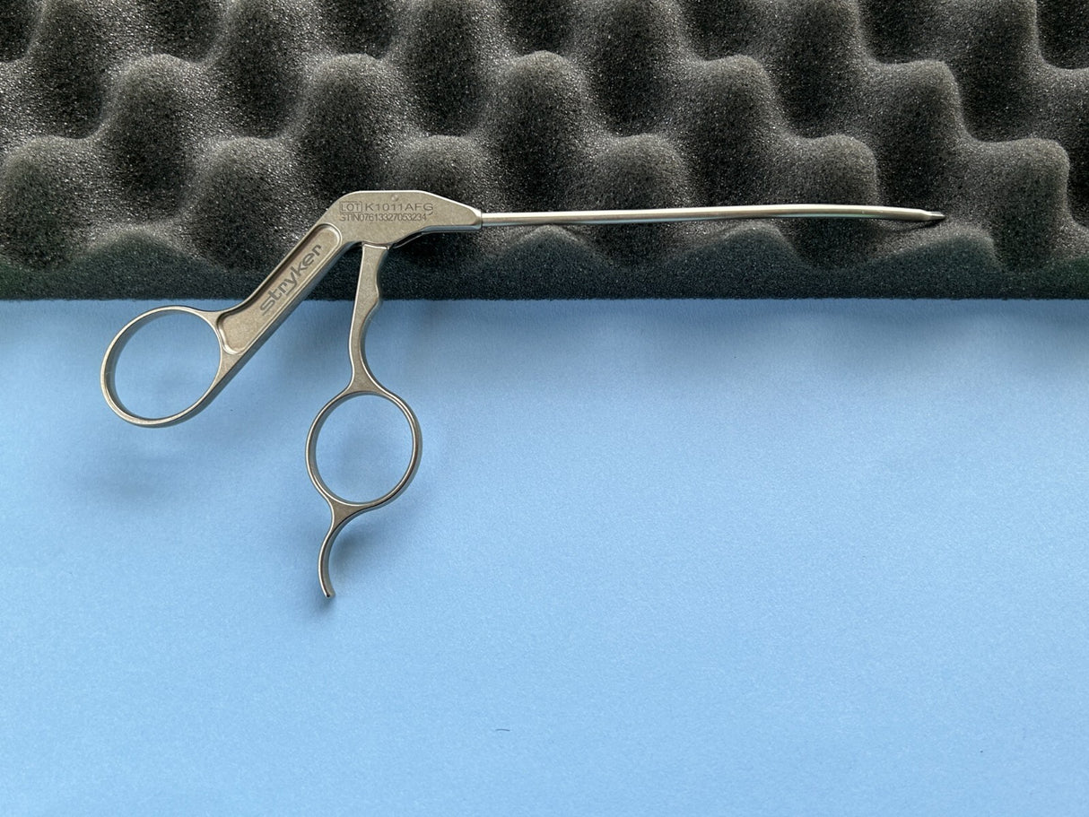 STRYKER CONQUEST 300-034-102 Arthroscopic Curved Left Big Bite Punch 3.4mm 6"