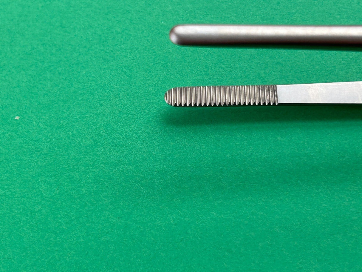Aesculap Surgical 7-3/4" Dressing Forceps, Serrated