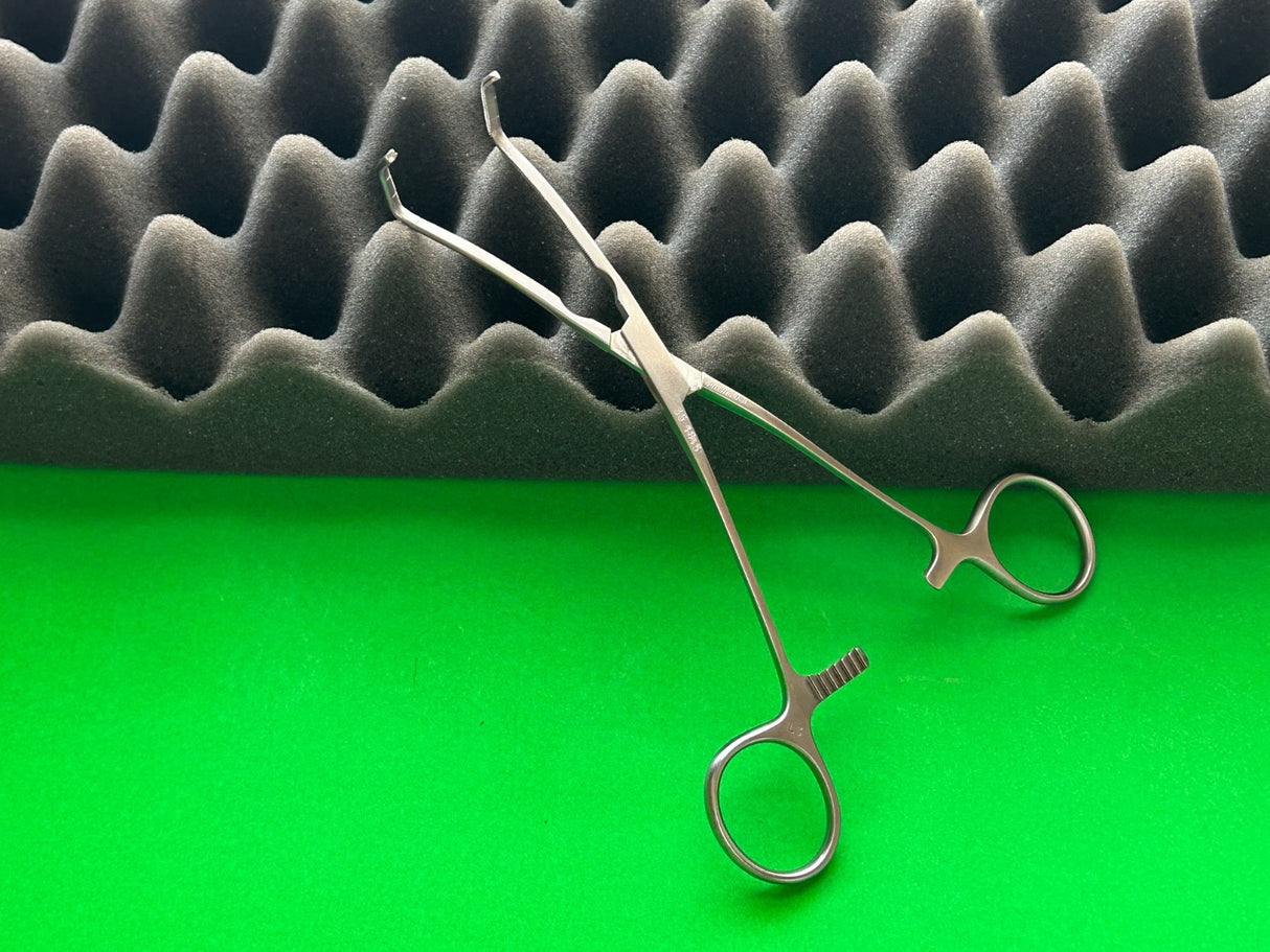 Pilling 35-4845 Cooley Anastomosis Clamp Angled