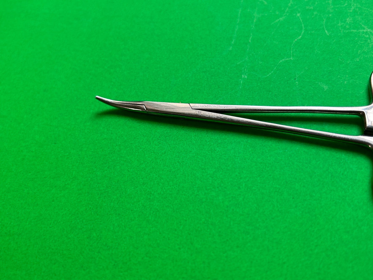 Sklar 18-1150 Mosquito Forceps Halsted 5"