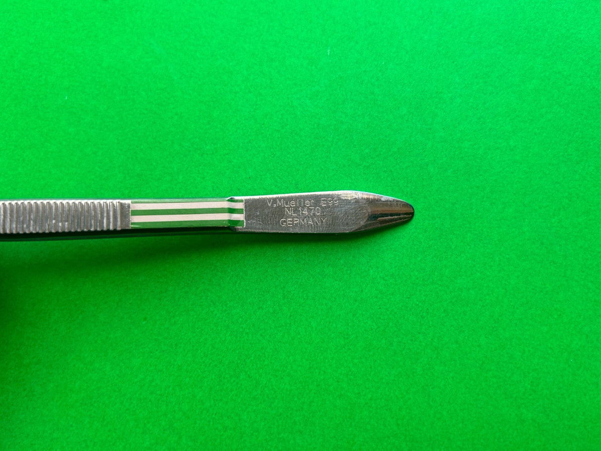 V.Mueller NL1470 Tissue Forceps Cushing 7-1/4"
