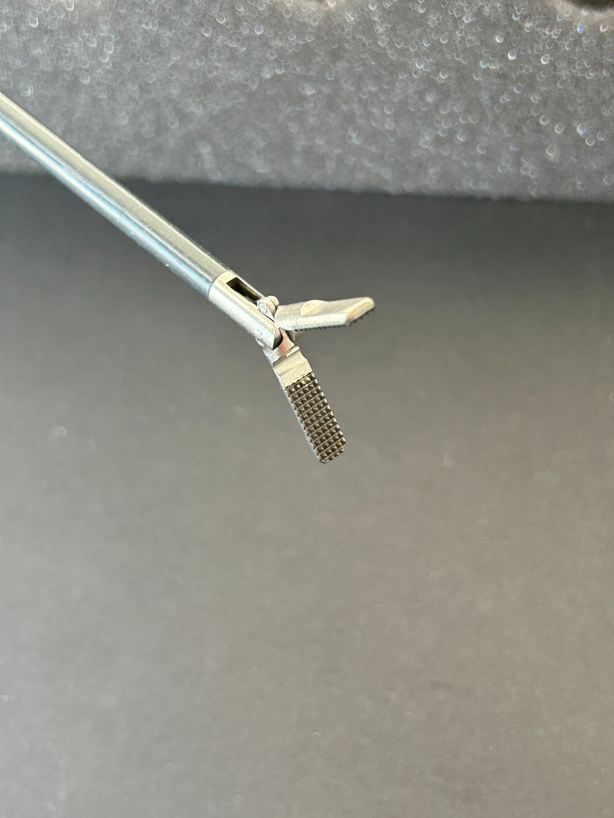 Snowden Pencer 90-7971 Double Action Flat Nose Grasper, 5mm X 45cm W/Lock