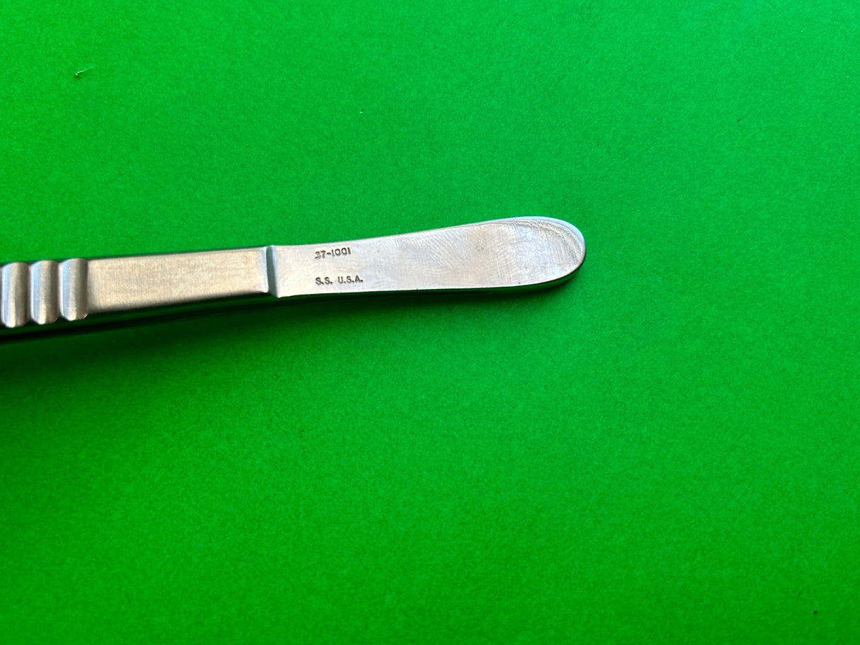 Codman 37-1001 DeBakey Tissue Forceps, 7-3/4"