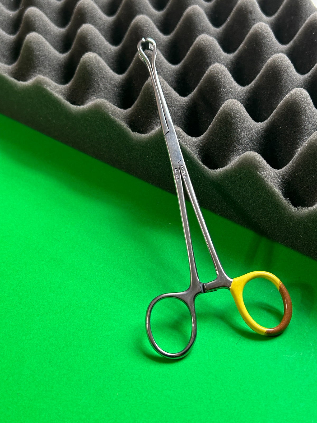 Codman 33-7020 Classic Babcock Tissue Forceps 6.25"