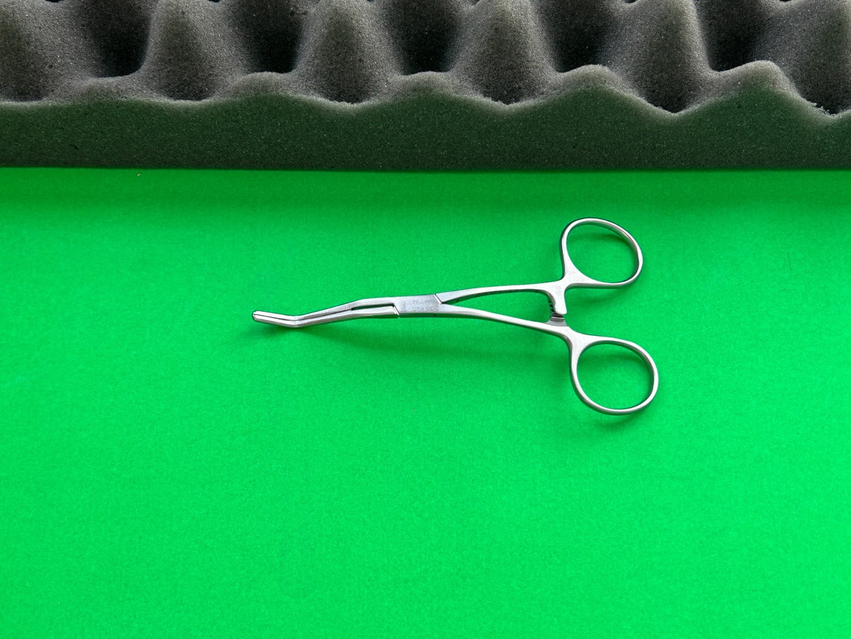 Pilling 35-7310 Cooley Neonatal CLAMP 4-3/4"