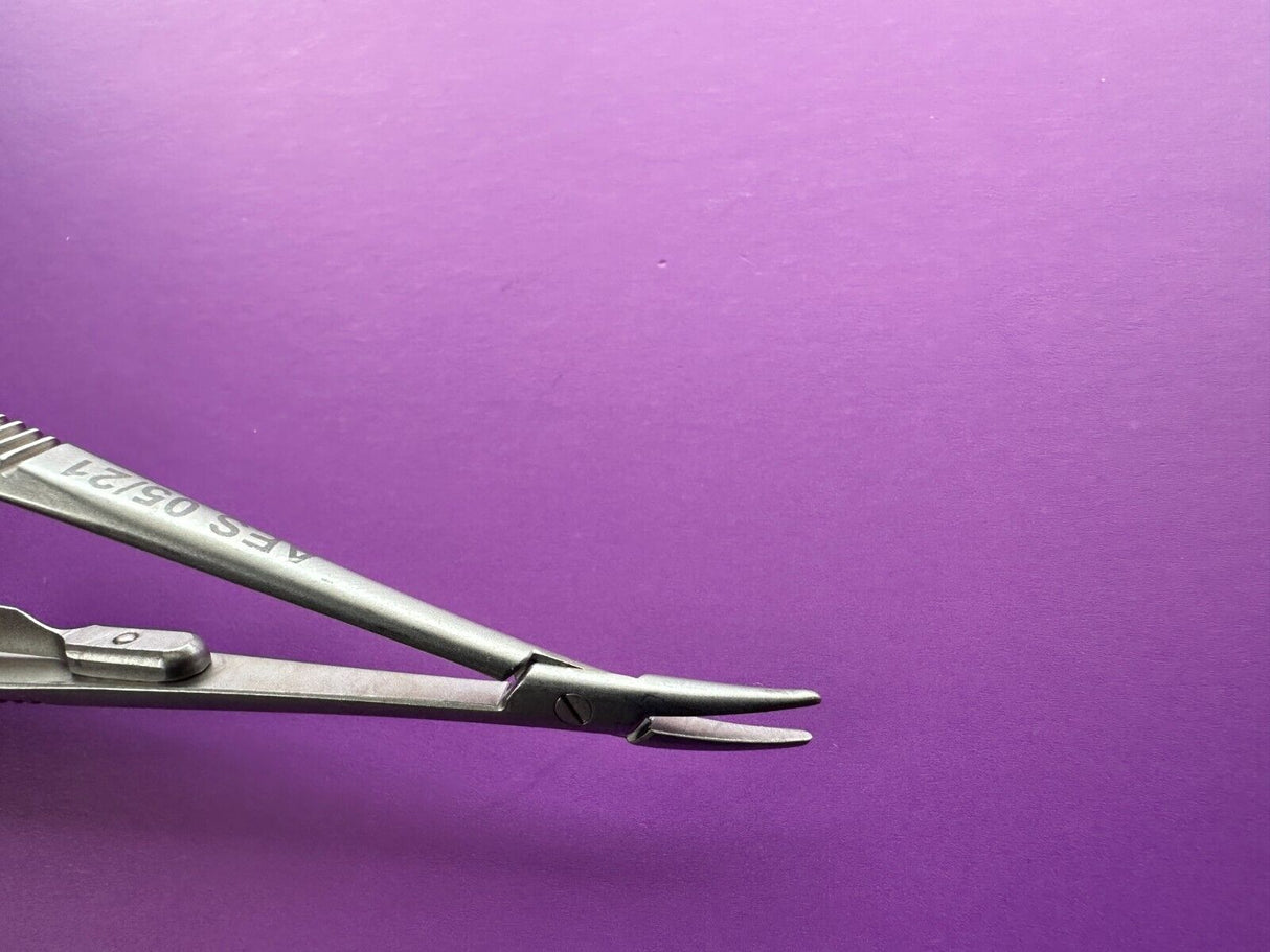 Karl Storz E3848 Castroviejo Needle Holder 11mm Curved Medium Locking