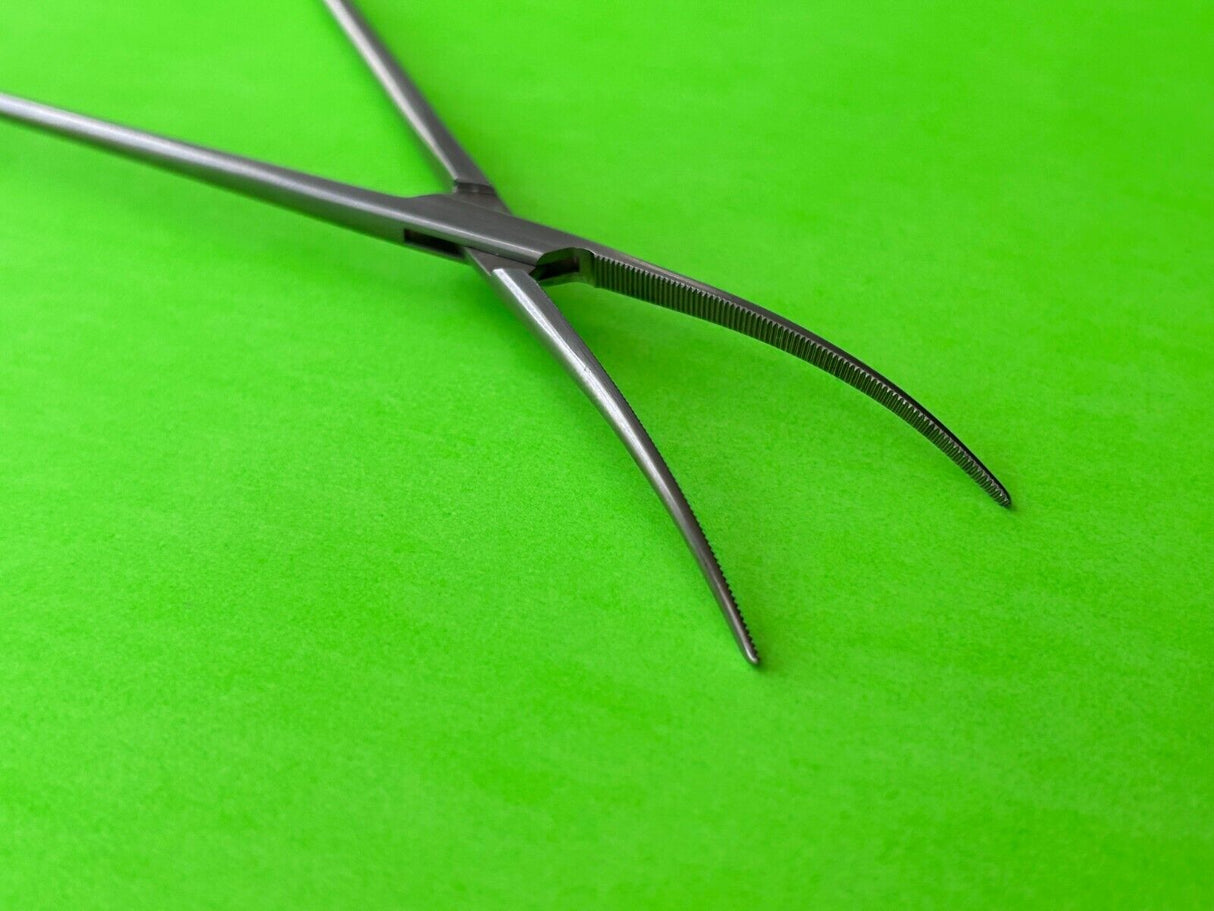 Aesculap Surgical 8-3/4" Curved Forceps