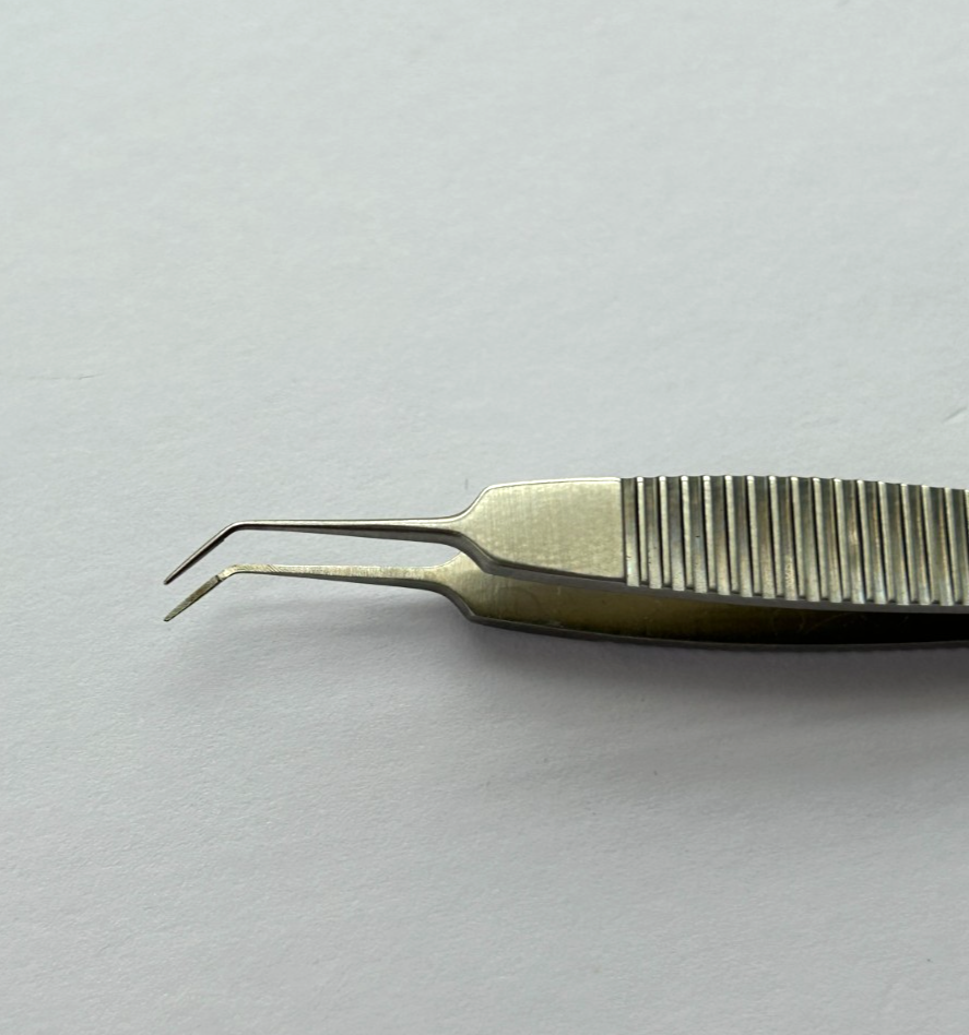 Karl Storz E1815A Tying Forceps, Angled, 82mm