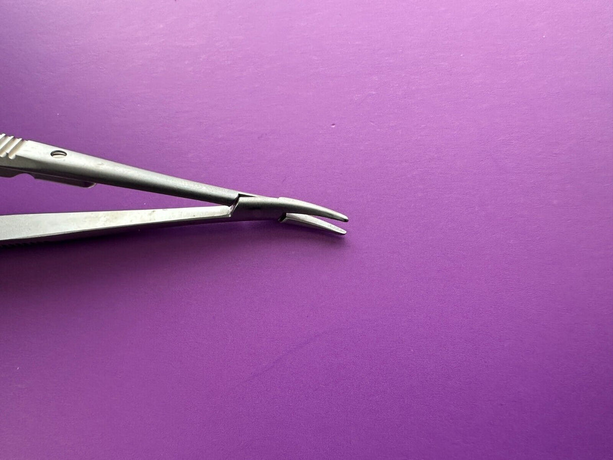 Karl Storz E3848 Castroviejo Needle Holder 11mm Curved Medium Locking
