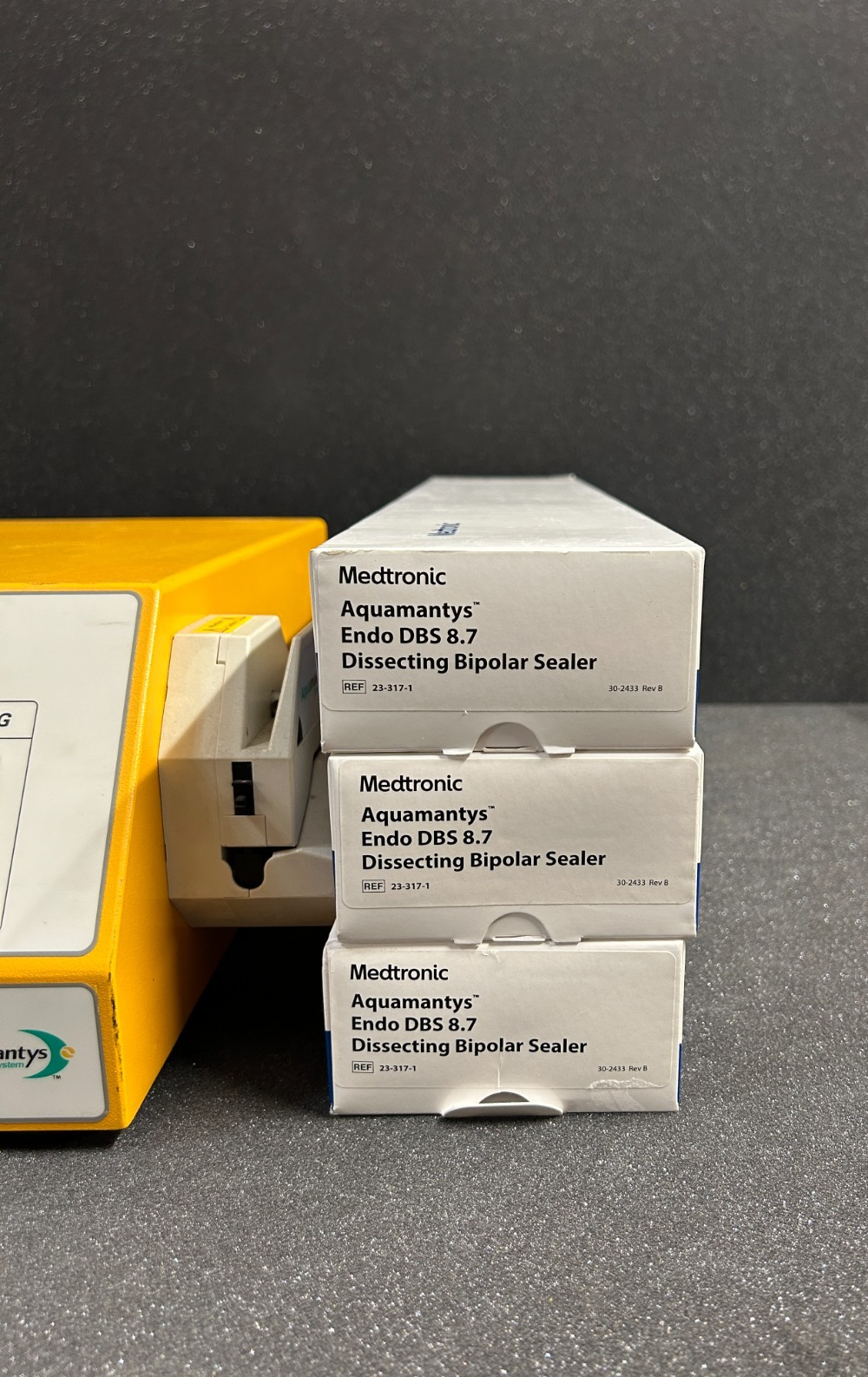 Medtronic Advanced Energy Aquamantys 40-402-1 Bipolar ESU W/ FREE Sealers