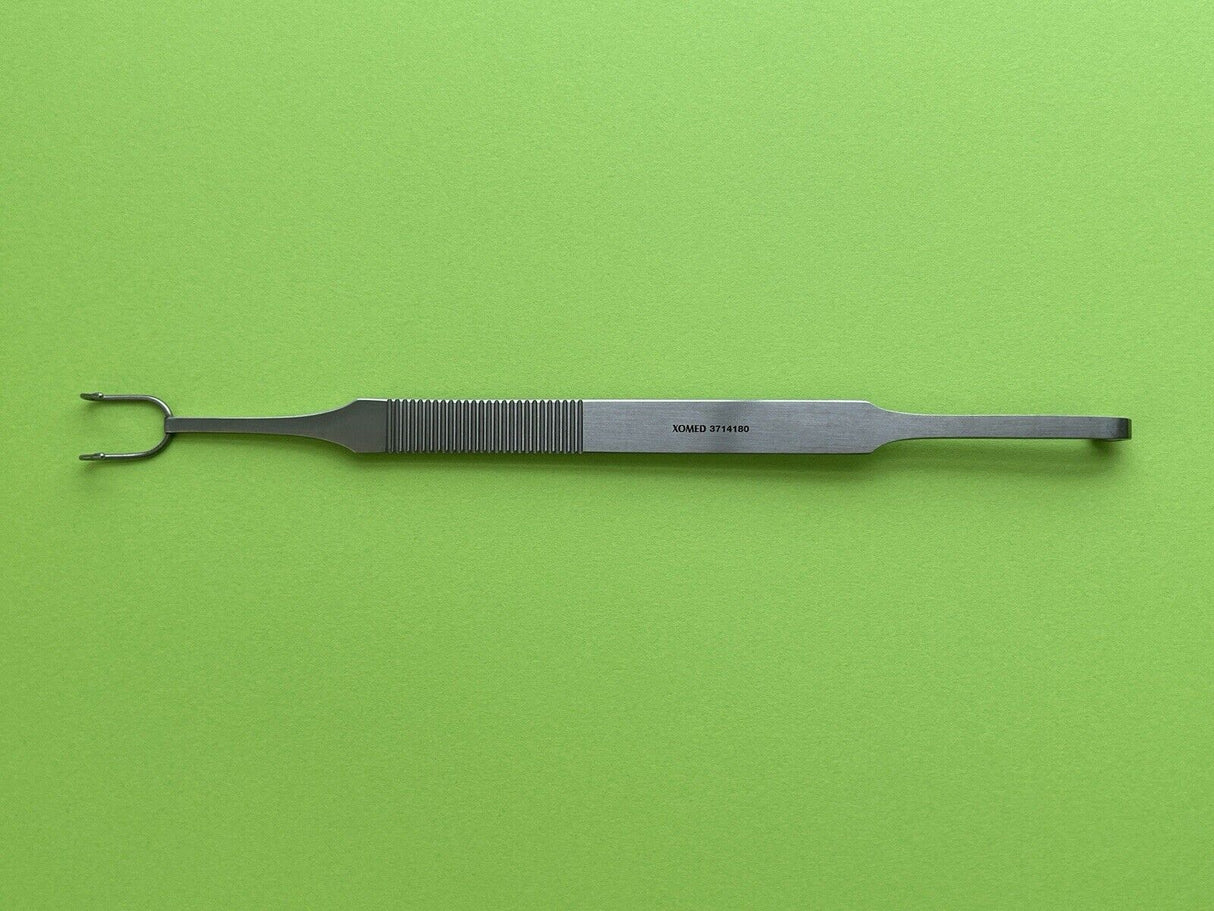 XOMED Double-Ended 3.5mm Cottle Knife Guide and 10mm wide Retractor