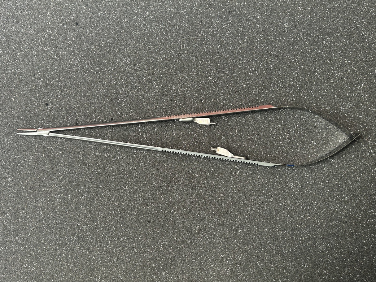 V. Mueller CH 06158 Jacobson Delicate Needleholder, 9-1/4" w/Lock, Diamond Dust