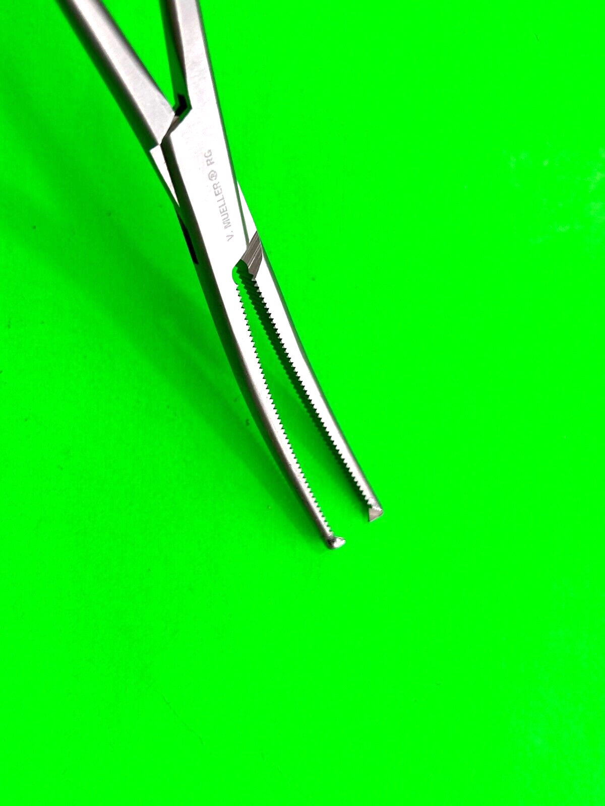 V.Mueller Surgical SU-2814 Ochsner Artery Forceps Curved 8"