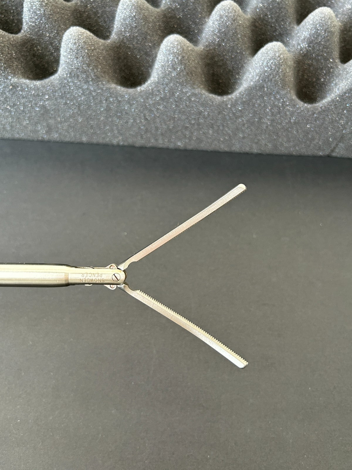 Snowden Pencer 90-7853 Curved CardioVascular Forceps 5mm x 36cm